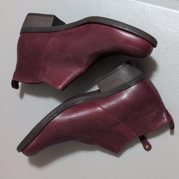 Eric Michael Women's London Zip-Up Ankle Boots in wine side zip size 37 - Picture 7 of 10